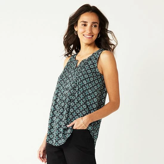 Women's Croft & Barrow® Pintuck Splitneck Sleeveless Top Navy Tile Print - Image 10