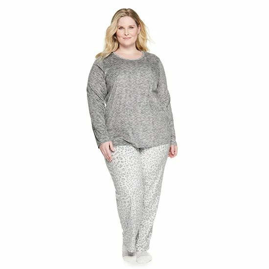Plus Size Croft & Barrow® Velour Long Sleeve Pajama Top & Pajama Pants Set Burgundy Navy Checks - Image 9