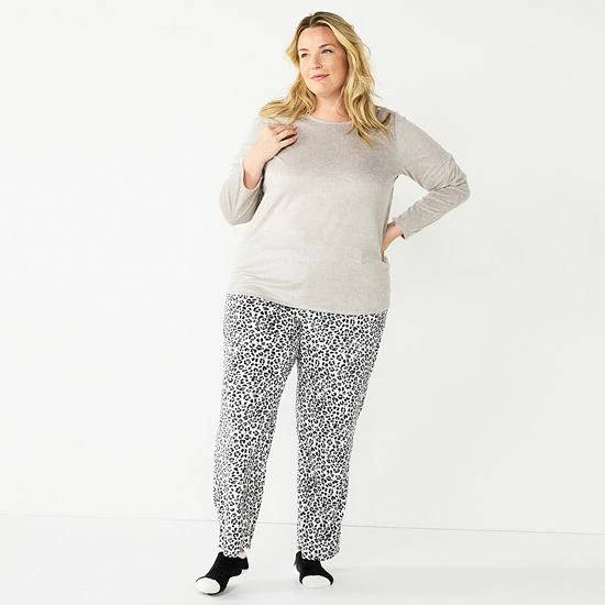 Plus Size Croft & Barrow® Velour Long Sleeve Pajama Top & Pajama Pants Set Burgundy Navy Checks - Image 20