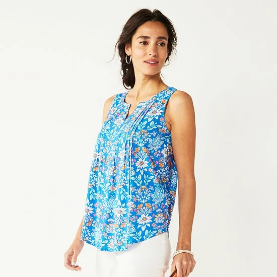 Petite Croft & Barrow® Pintuck Splitneck Sleeveless Top Pink Tile Print - Image 6