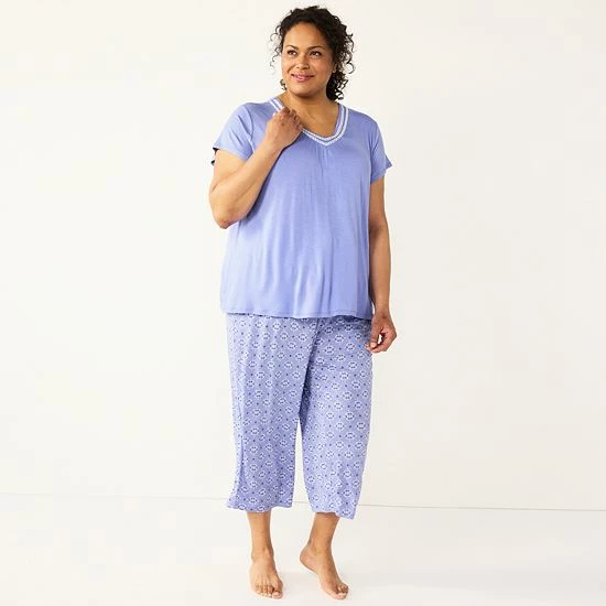 Plus Size Croft & Barrow® Short Sleeve Pajama Top & Capri Pajama Pants Sleep Set Dash Purple Geo - Image 4