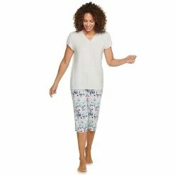 Women's Croft & Barrow® Short Sleeve Pajama Top & Pajama Capri Pants Sleep Set Gray Floral