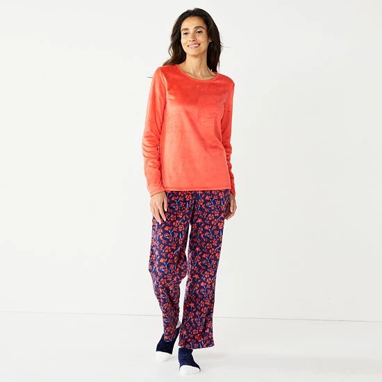 Women's Croft & Barrow® Velour Long Sleeve Pajama Top & Pajama Pants Set Dark Blue Floral - Image 20